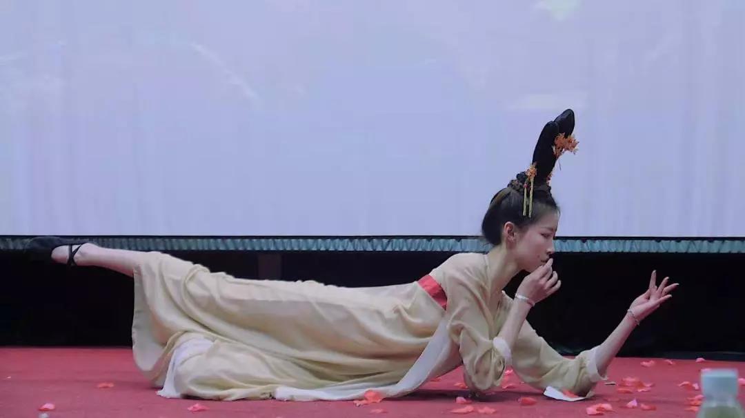 e2ff6e65272641318aee427c73b3272e.jpg 微信图片_20191216163554.jpg