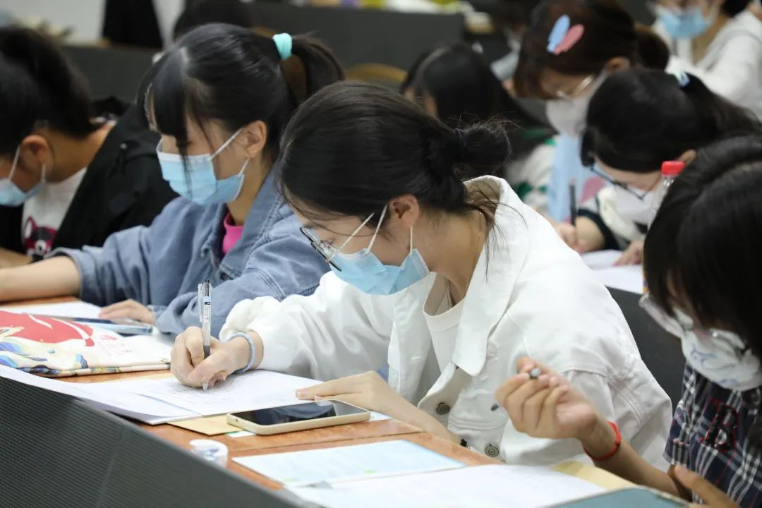 3b07a2fd42444c0393b16c30ab0446f4.png 图片8.png