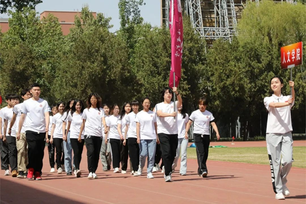 4440275fc9f941d5bdca48cde2942be4.png image.png